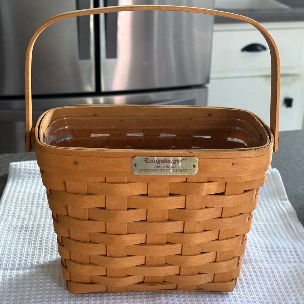 Longaberger 1997 Dresden Tour Mail basket. Excellent condition